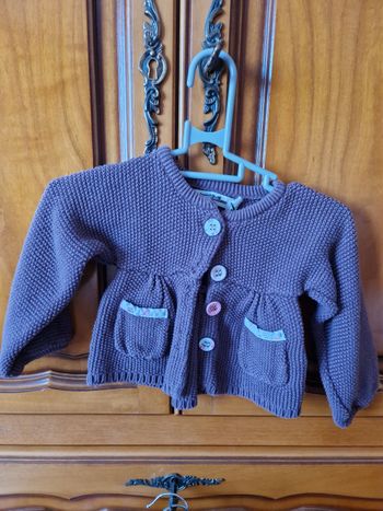 Gilet fille 6 mois tape à l'oeil