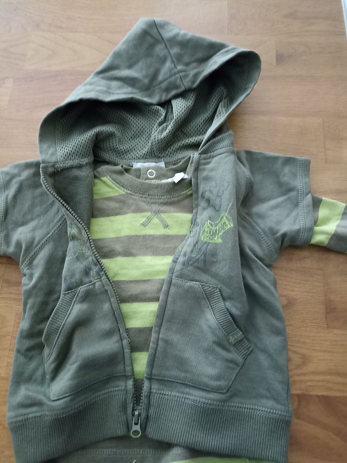 Ensemble d'un sweat shirt et veste - photo numéro 2