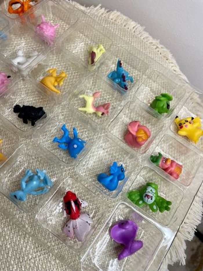 Calendrier de L’avent de noël Pikachu Pokémon - photo numéro 4