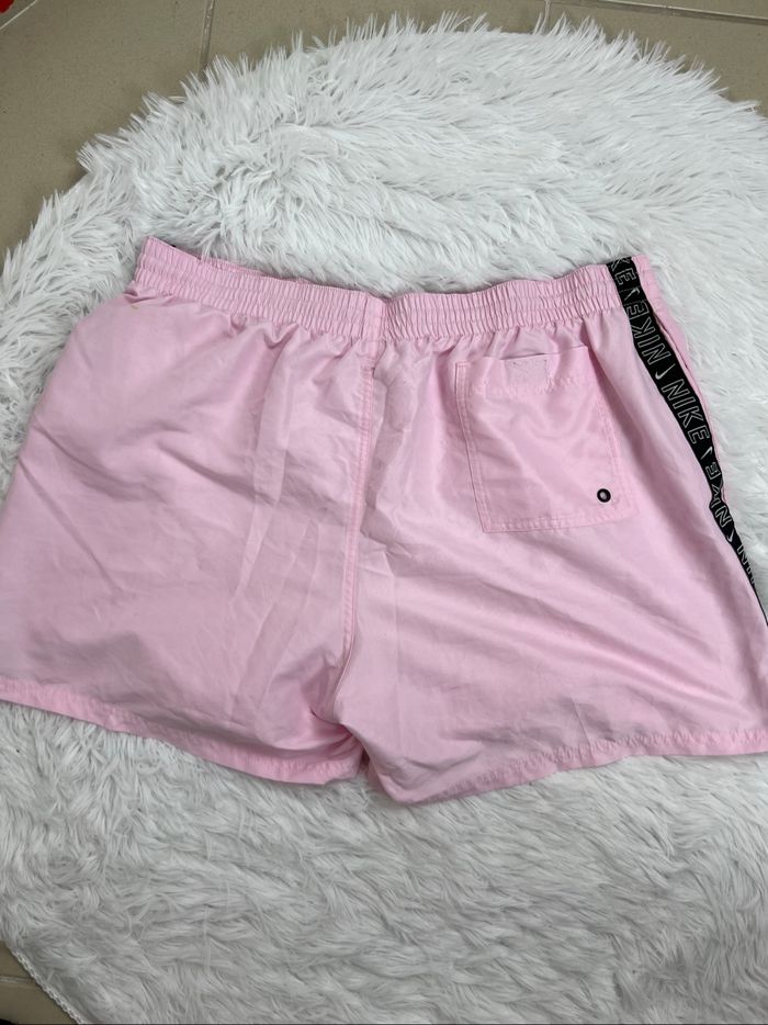 Short Nike rose - photo numéro 3