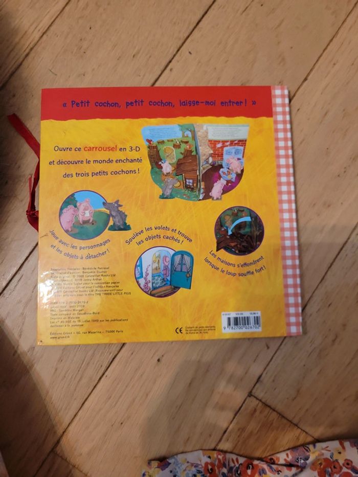 Livre pop up les 3 petits cochons - photo numéro 8