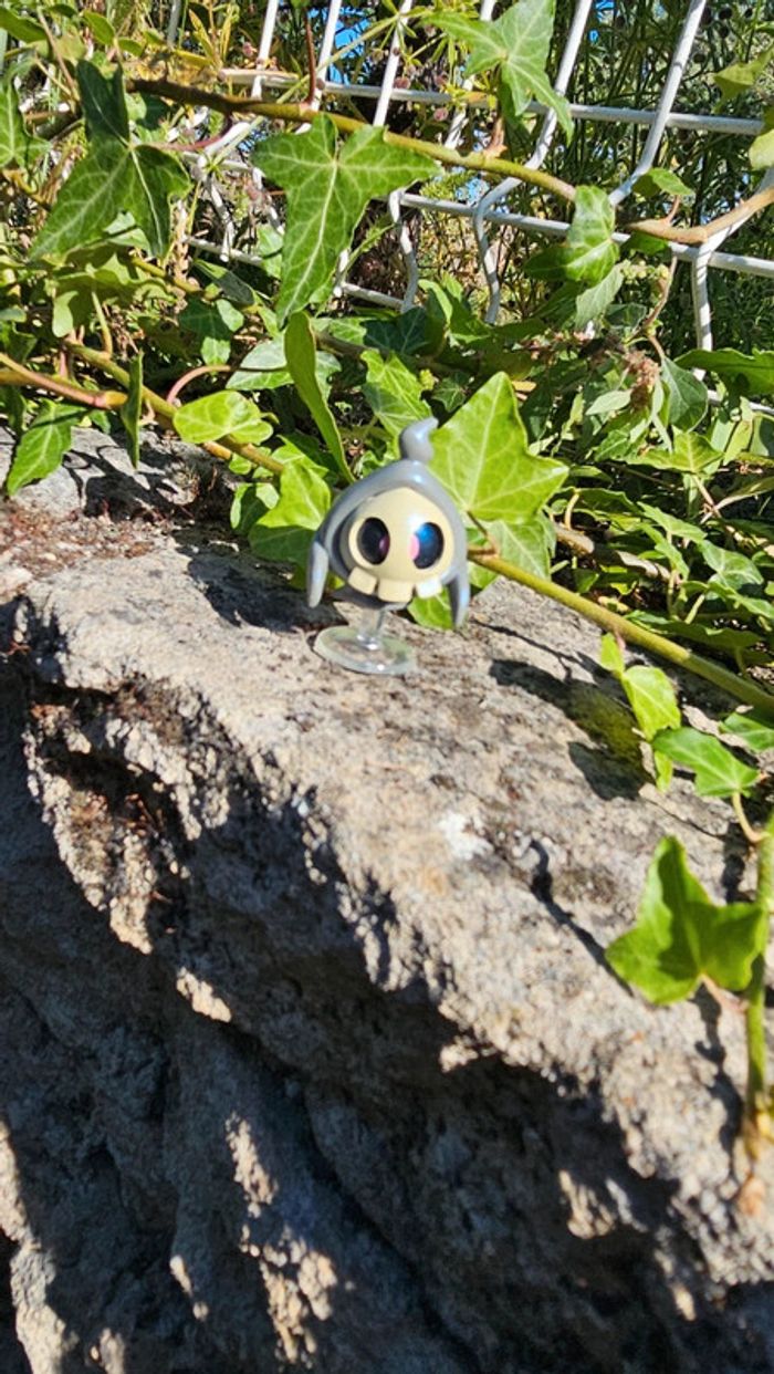 Super figurine Pokemon Nintendo Skelenox