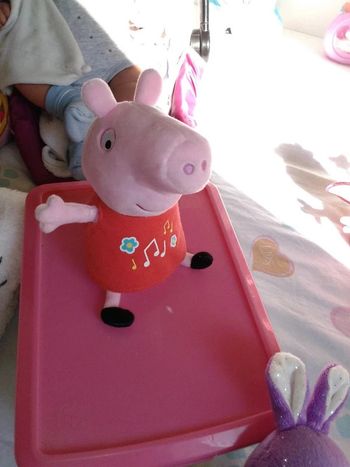 Peluche musicale Peppa Pig