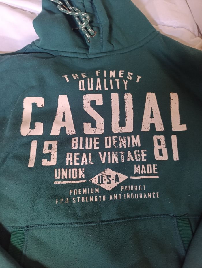Pull homme à capuche - photo numéro 2