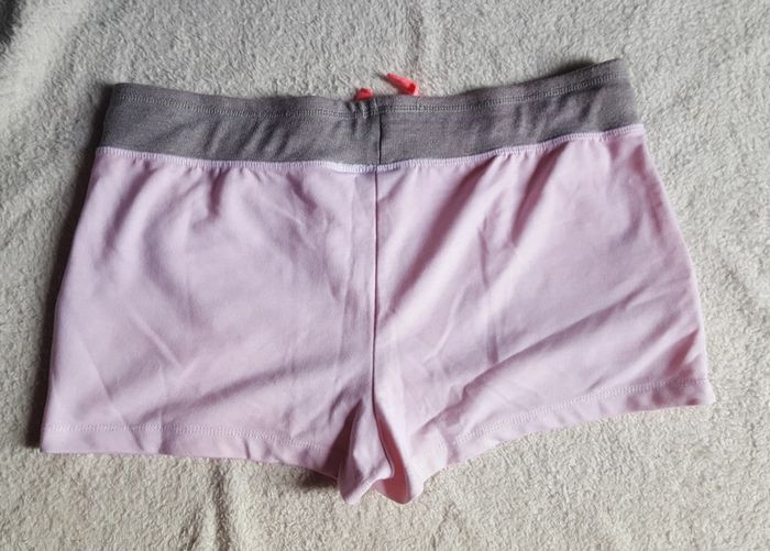 Short rose et gris 🛍 - photo numéro 2