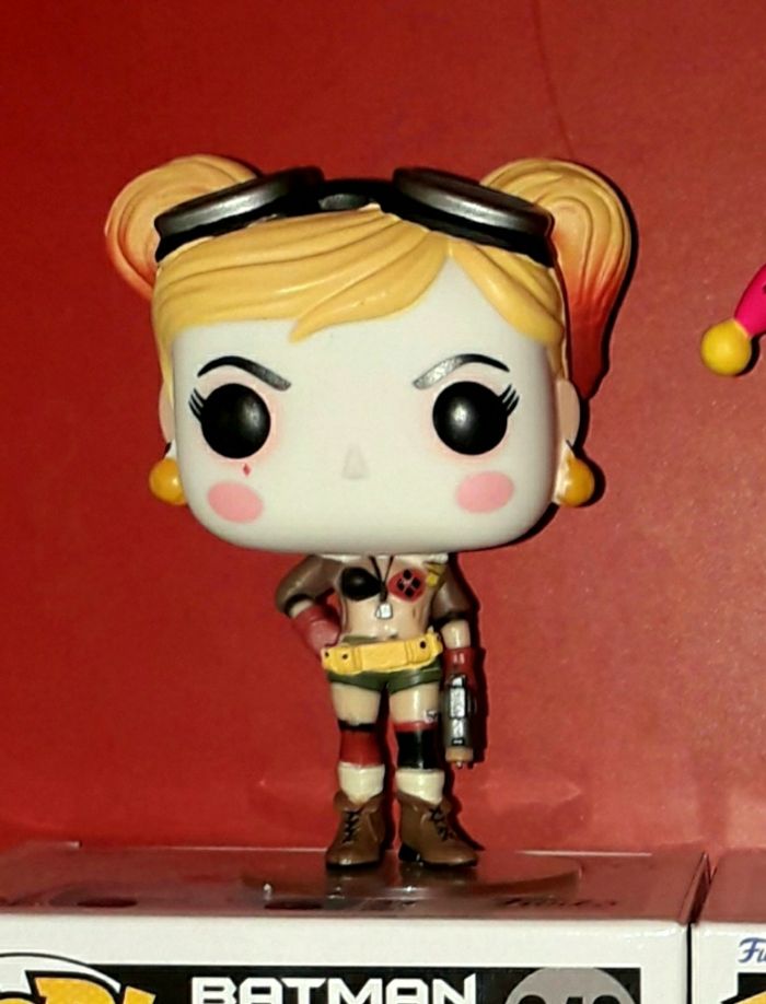 Lot de 4 Funko Pop Batman : 3 Harley Quinn 371 413 166 & Mister Freeze 342 - photo numéro 9