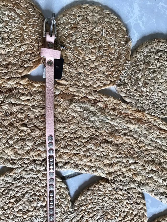 Ceinture fine rose avec strass et cercles argenté taille 100 - photo numéro 3