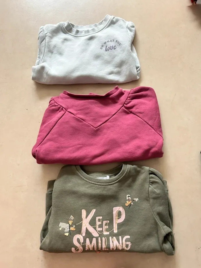 Lot de 3 pulls Sweat fille taille 6 ans orchestra et kiabi