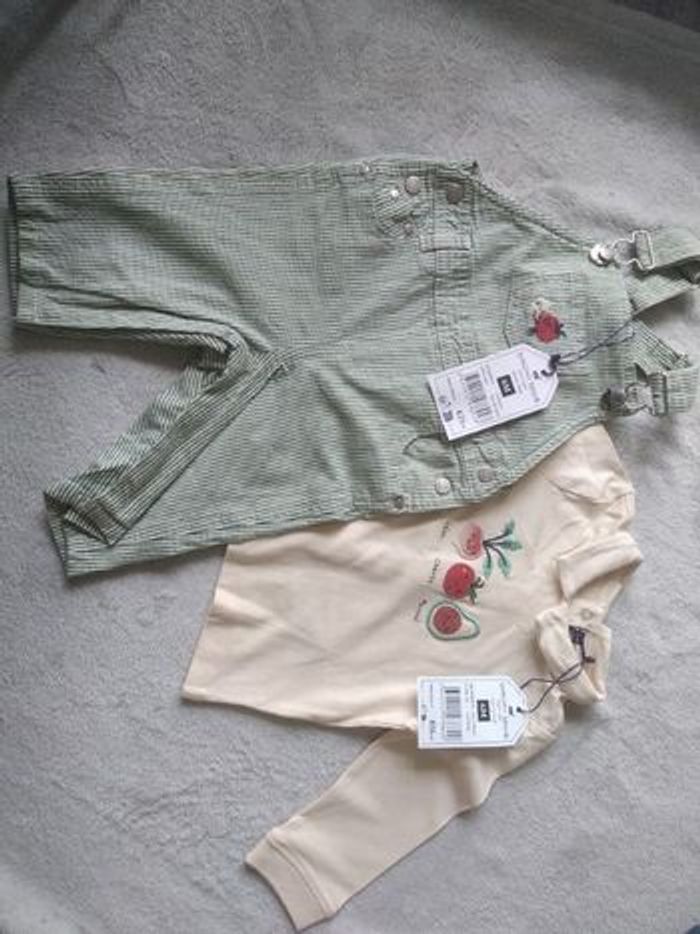 Ensemble salopette et tee-shirt neuf