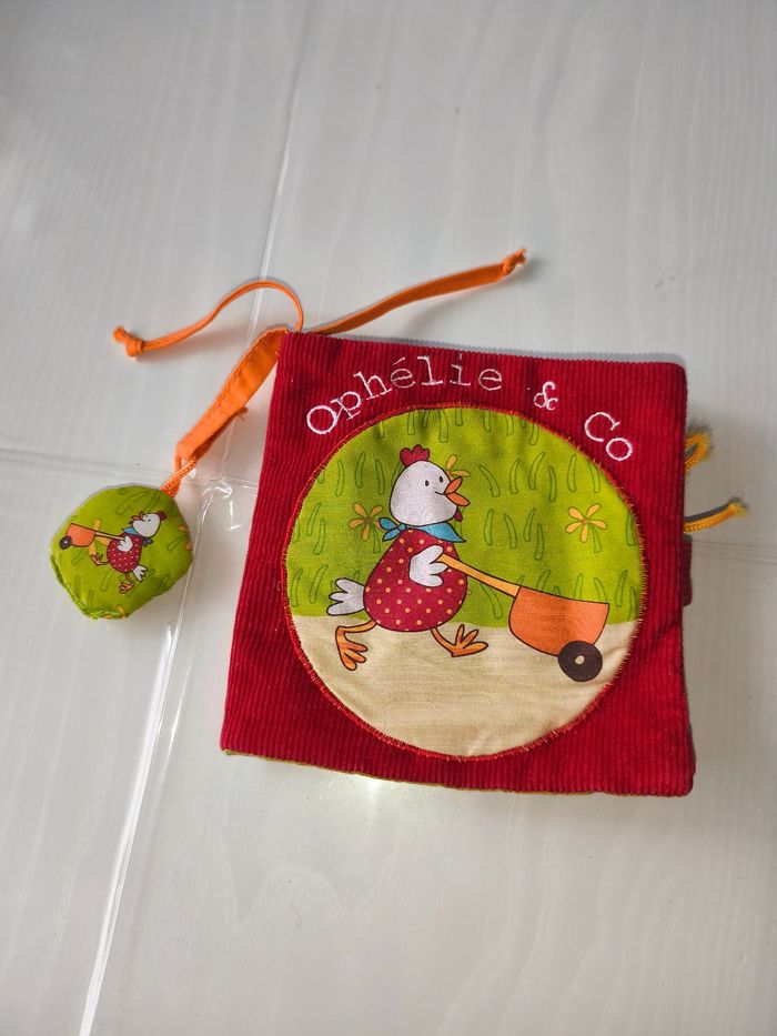 Livre en tissu lilliputiens