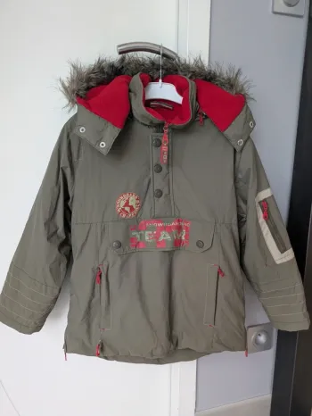 Superbe manteau dpam 10 ans