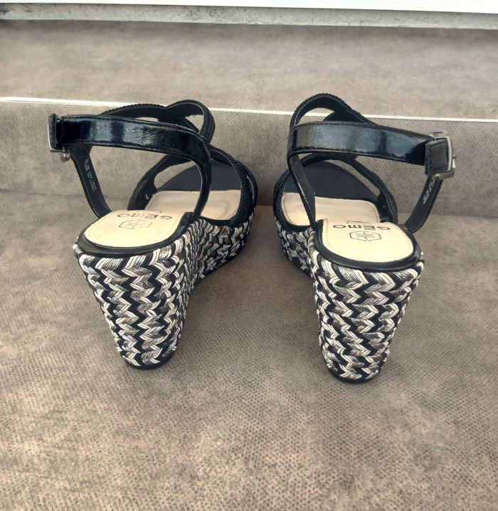 Escarpins / Sandales à talon compensé et brides en cordelette - photo numéro 7