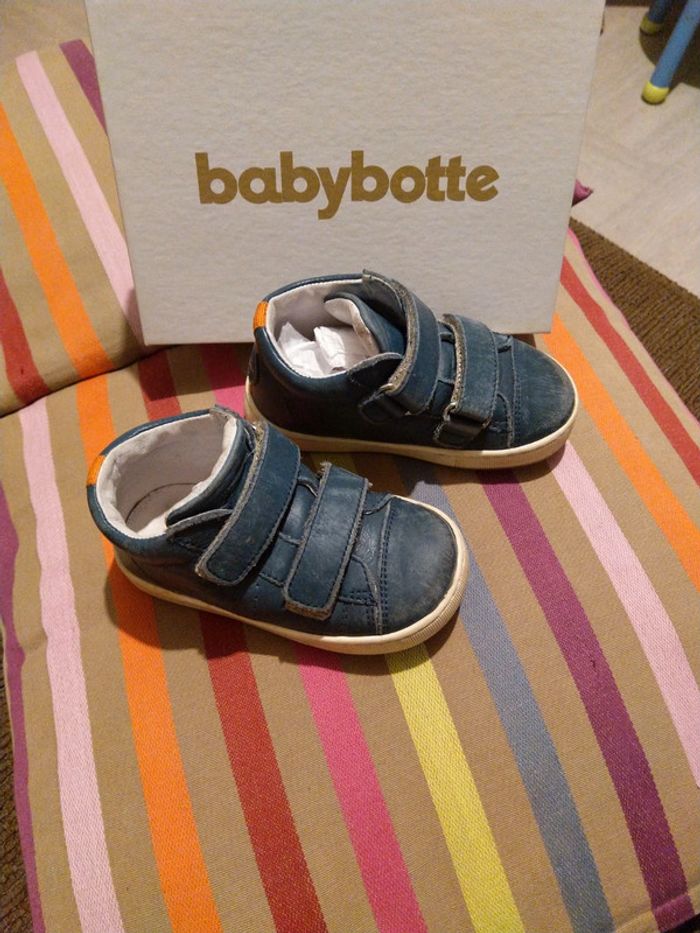 Chaussures/baskets/bottillons Babybotte pointure 22