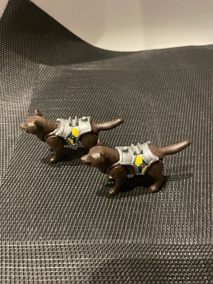Playmobil lot 2 figurines loups marron avec selles novelmore 70225 animaux sauvages - photo numéro 3