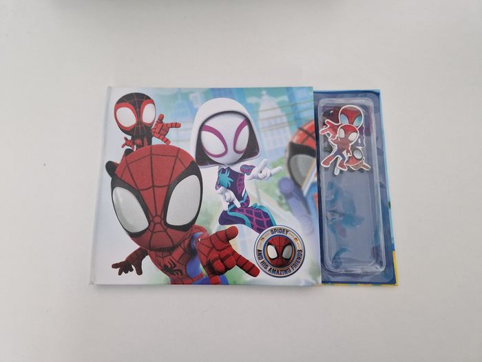 Livre à magnets Spidey