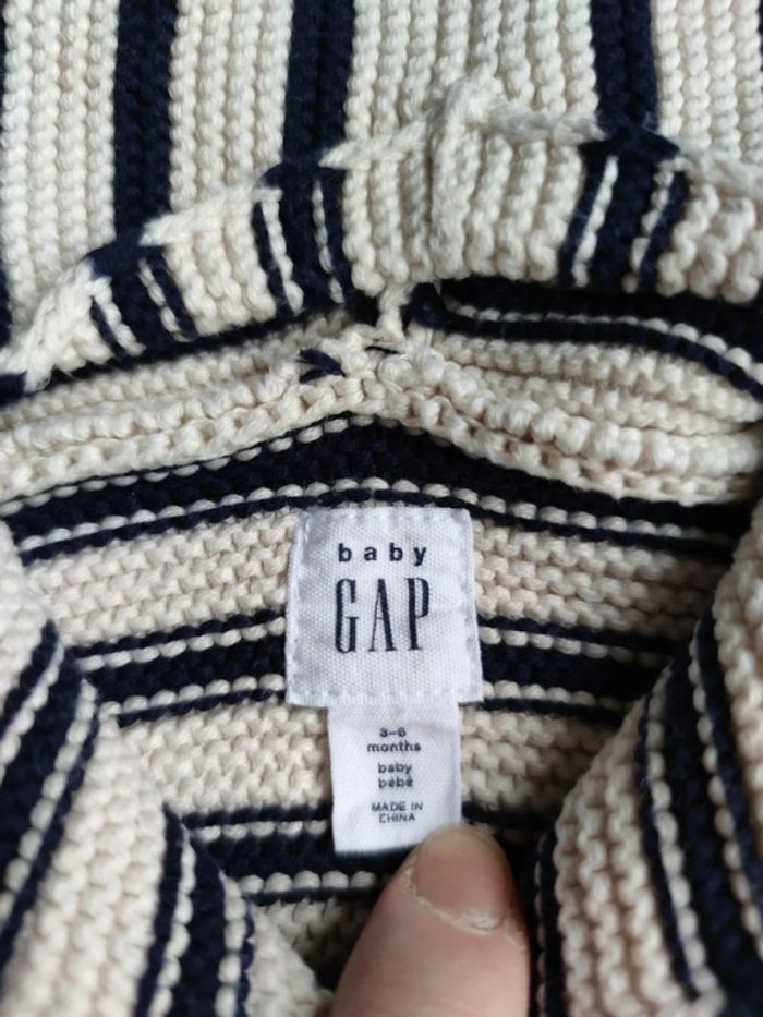 Gilet en laine 6 mois neuf - photo numéro 2