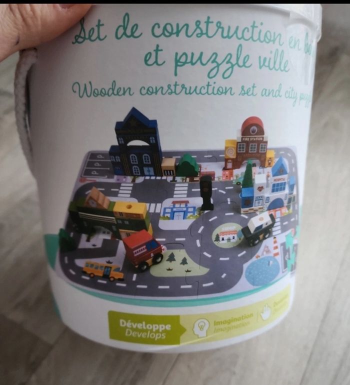 Jeu de construction véhicules et puzzle ville - photo numéro 2
