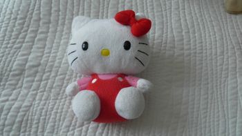 Peluche Hello Kitty
