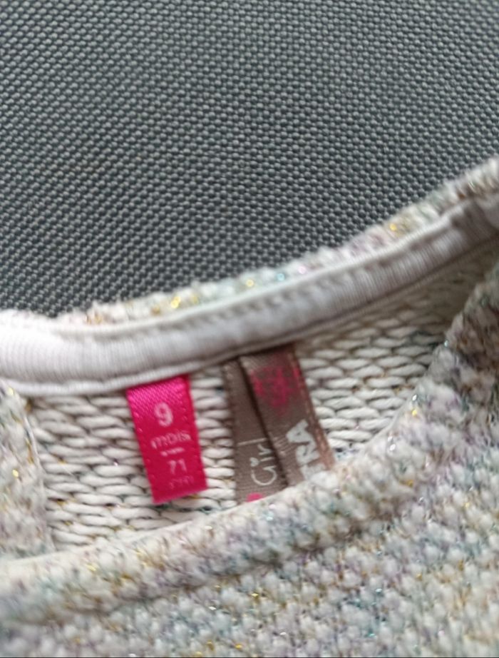 Pull fin motif Tour Eiffel 💕 Taille 9 mois - photo numéro 4