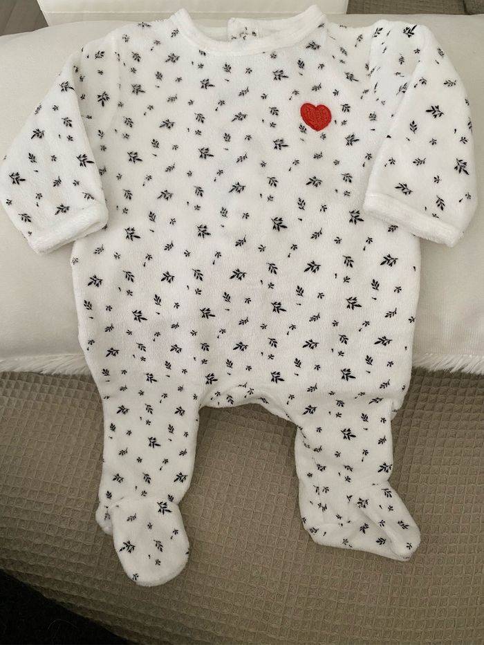 Pyjama body - photo numéro 4