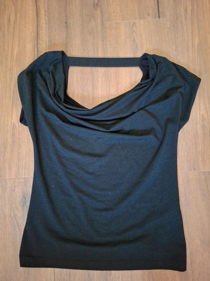 T-shirt noir à paillettes