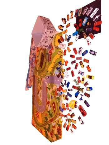 Tapis de jeu Sol avec 100 voitures ville/pays en excellent état marque playtive