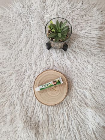 Crème pour l'eczéma neuve