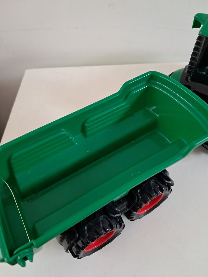 Jouet tracteur et remorque - photo numéro 5