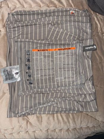 Écharpe de Portage Aura - Knit Durable : Gris Rayé