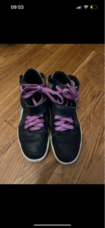 Basket REEBOOK  cuir taille 35