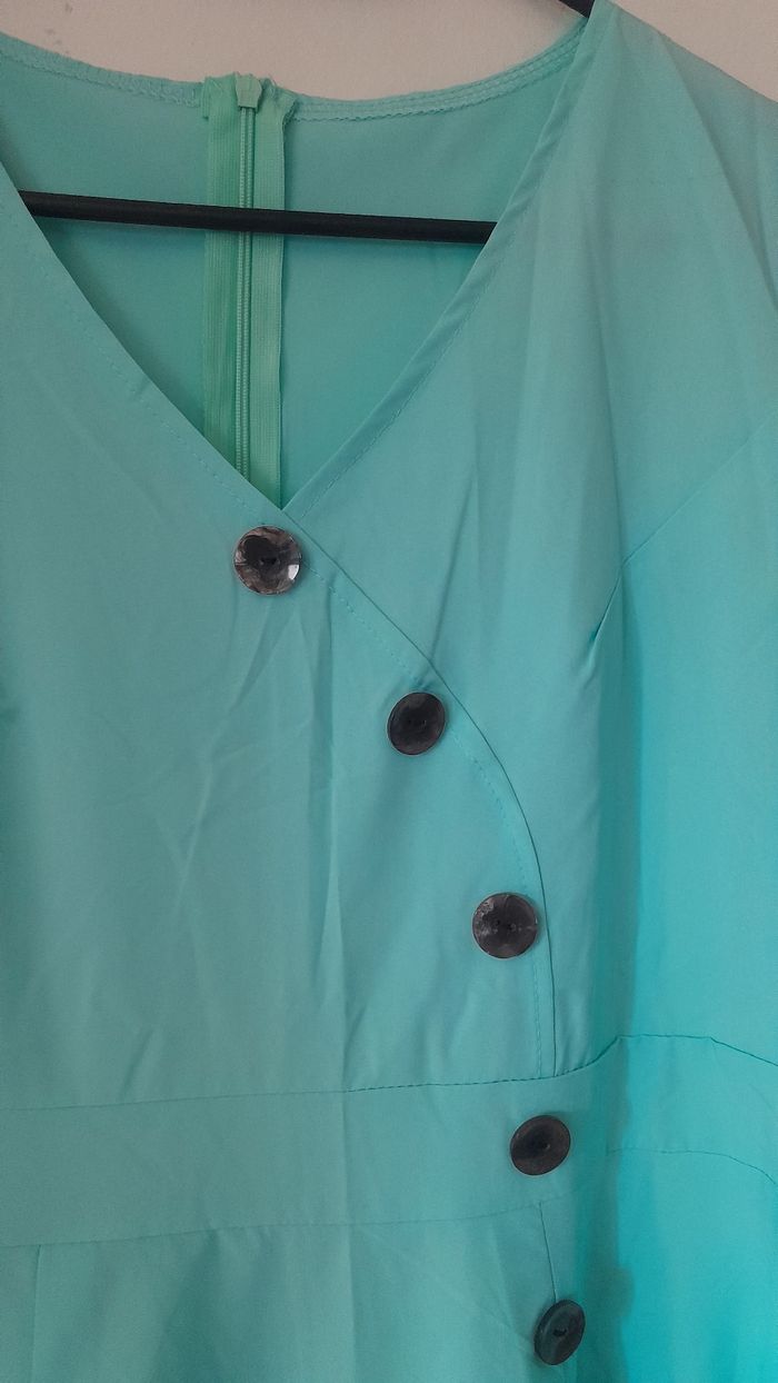 Robe turquoise - photo numéro 2