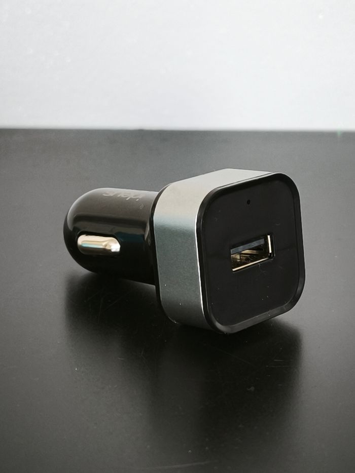 Chargeur allume cigare - photo numéro 3