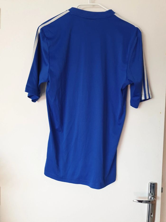Tee-shirt et sous short Taille S pour le foot - photo numéro 5