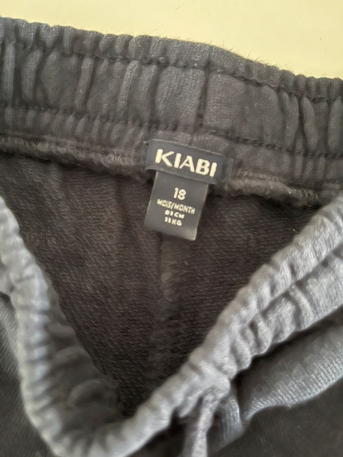 Short bébé garçon t 18 mois 81 cm - photo numéro 3