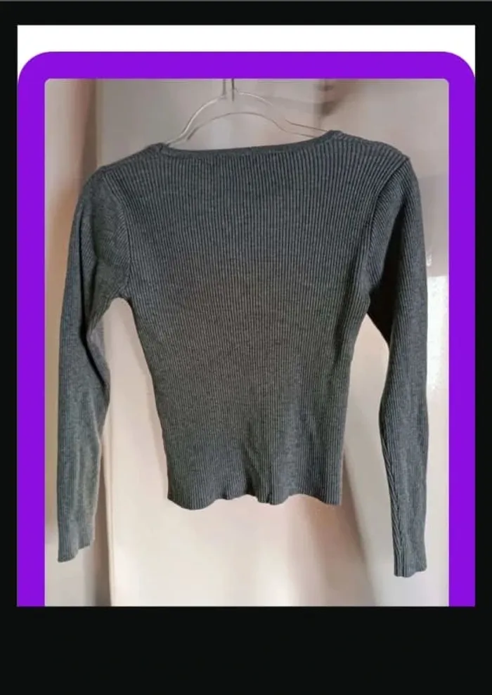 Pull moulant taille 36 - photo numéro 2