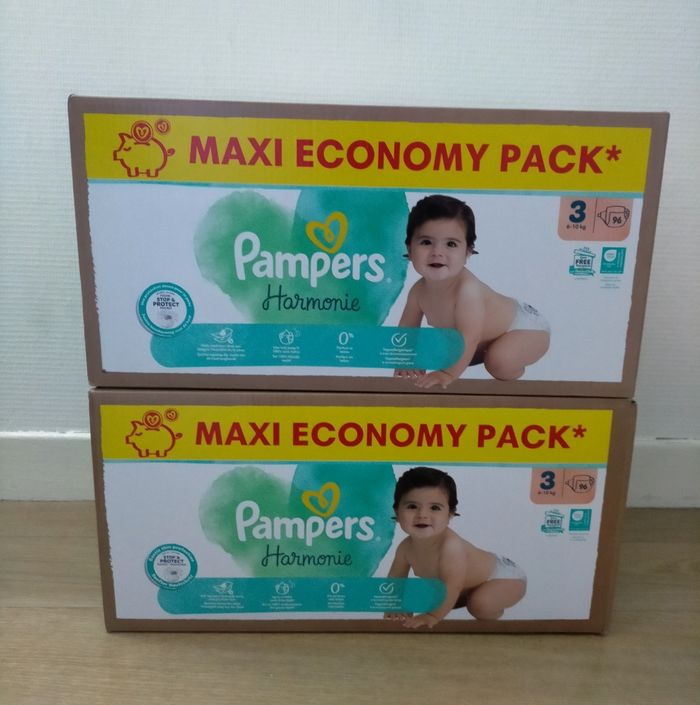 Lot couches Pampers harmonie taille 3