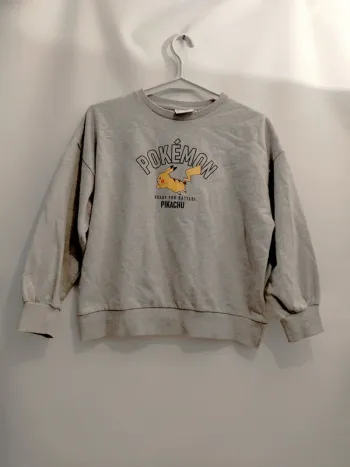 Sweat enfant gris pokémon taille 10 ans