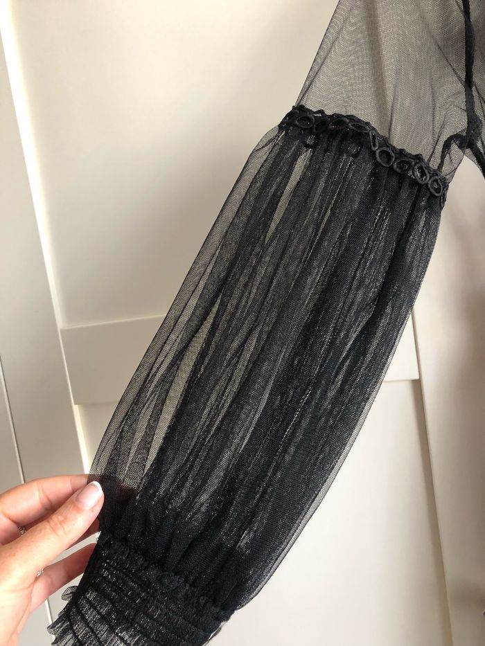 Robe tulle noir et broderie - photo numéro 3