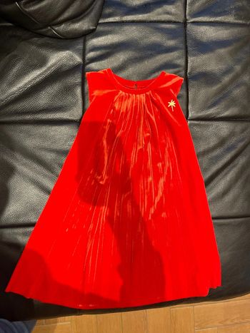 Robe rouge en velours