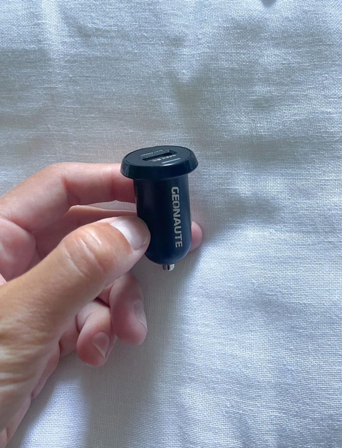 Lot 2 prises auxiliaire noir ou blanche - photo numéro 2