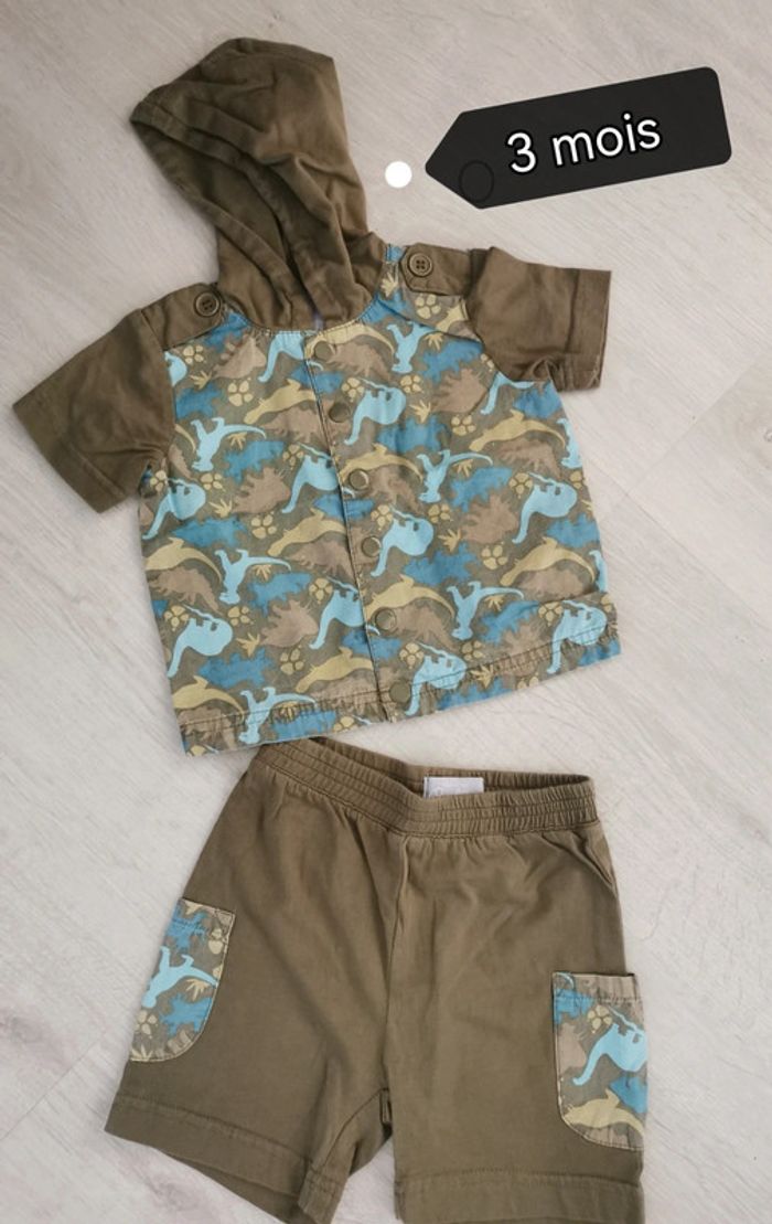 Ensemble 3 mois garçon T-shirt capuche et salopette