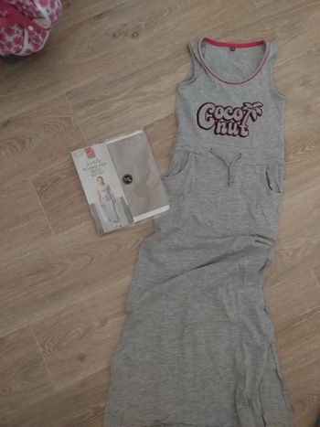 Robe longue grise neuve