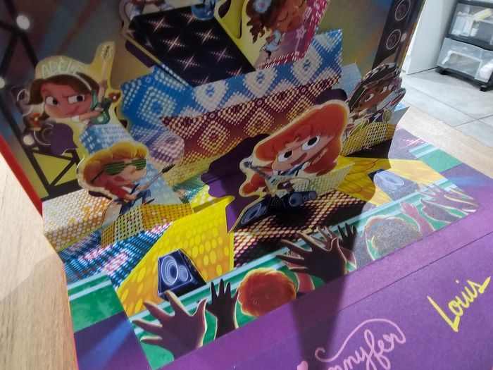 ADELE MORTELLE LIVRE SHOW BIZARRE + CD - photo numéro 5