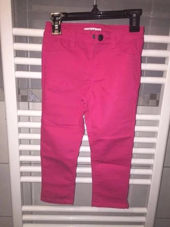 Pantacourt La Halle 8 ans neuf à 5 euros