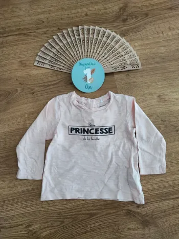 T-shirt manche longue taille 12 mois