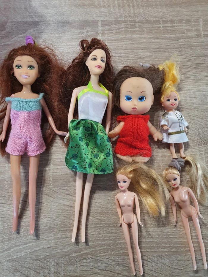 Lot poupées