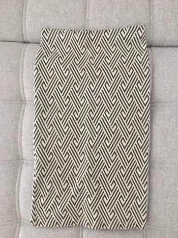 Jupe crayon Zara noire et blanche