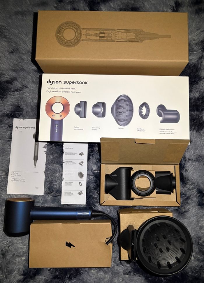 Dyson supersonic hd08 neuf