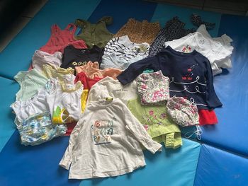 Lot vêtements 12 mois fille 