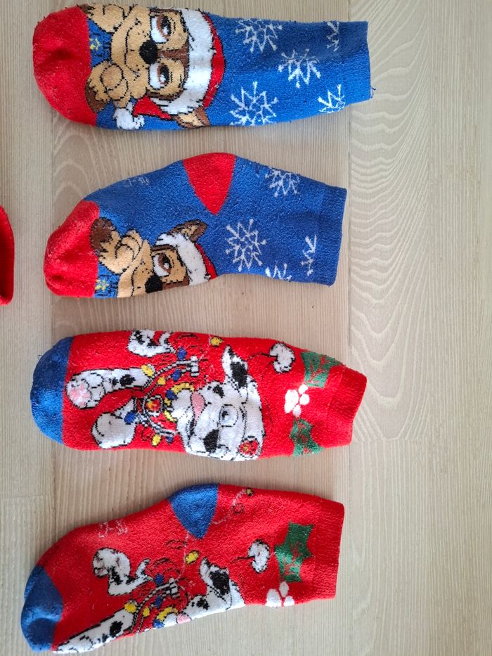 Lot chaussettes Noël T. 27/30 - photo numéro 2